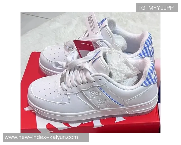 探索迪卡农足球鞋的卓越性能与舒适体验，助你在球场上尽情挥洒激情与活力